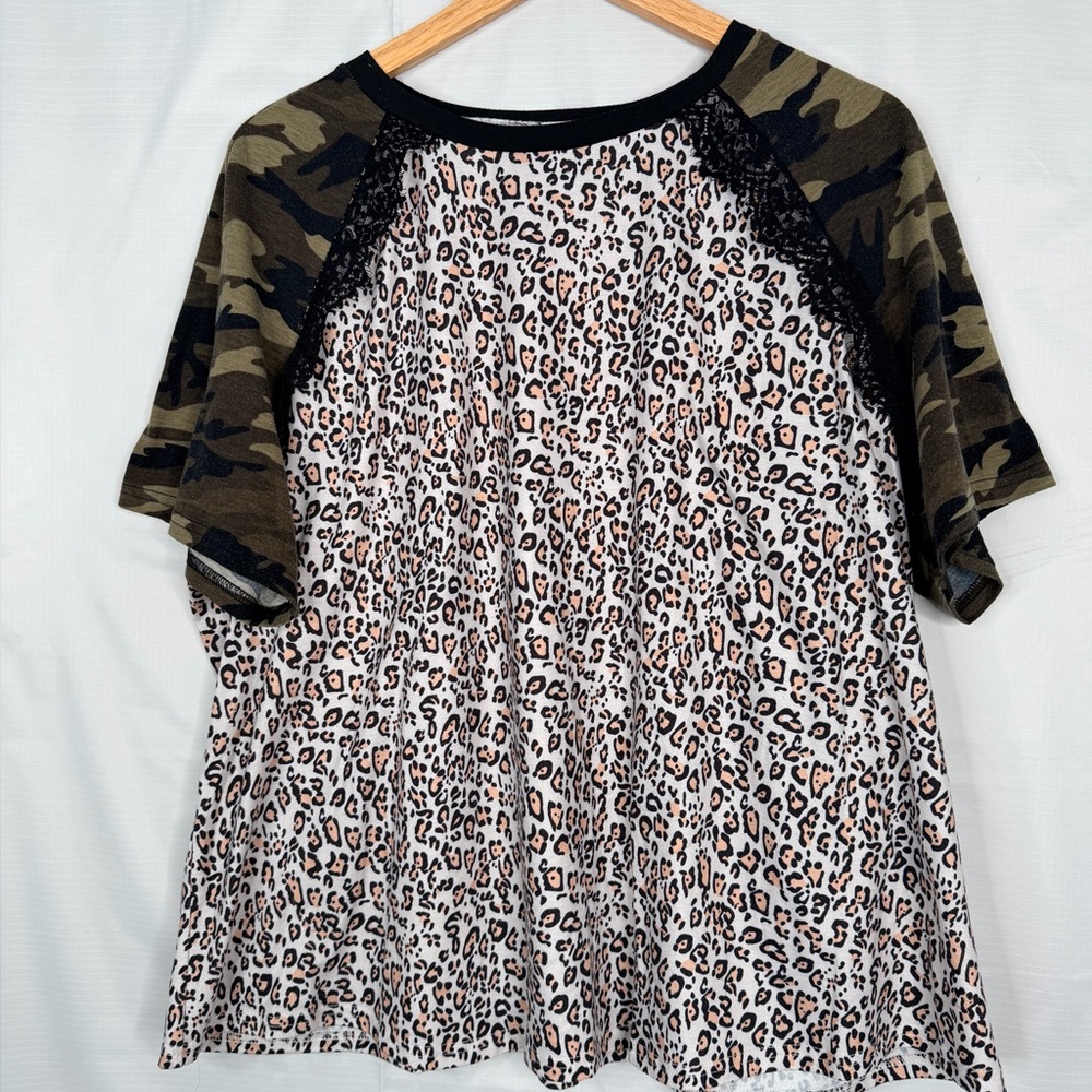 SHEIN Plus‎ 1X Leopard Camo Raglan Top Short Sleeve Casual Tee